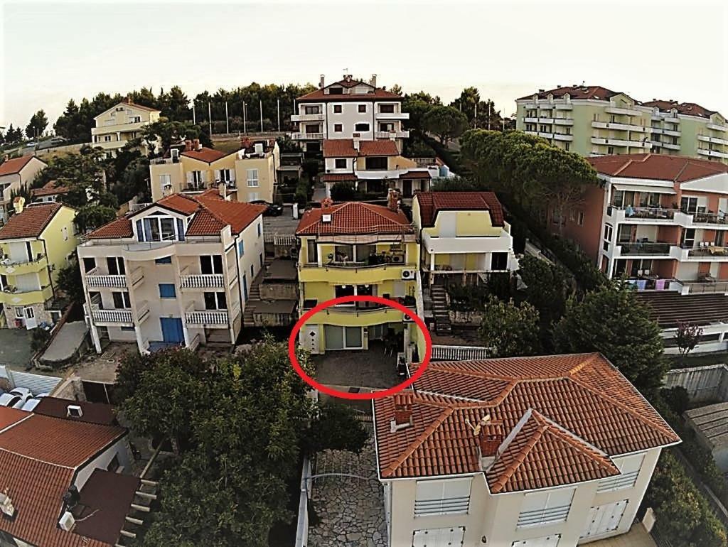 Apartment Katarina 克尔维尼维赫 外观 照片